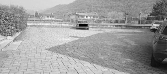 Casa de 4 habitaciónes en Mezzane di Sotto, Italy No. 218578 3