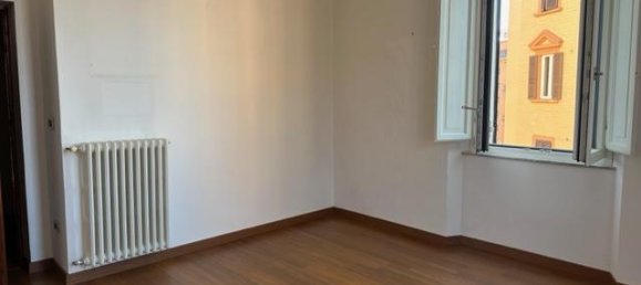 5 rooms Apartment in Perugia, Italy No. 169590 15
