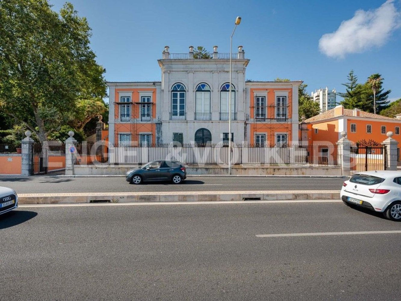 12 bedrooms House in Oeiras, Portugal No. 106049