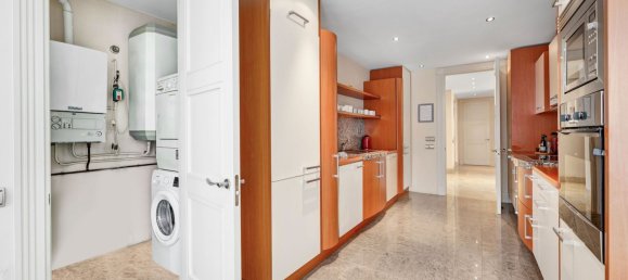 3 bedrooms Apartment in Marbella, Spain No. 144919 20