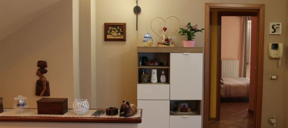 9 rooms Duplex in Traversetolo, Italy No. 94618 9