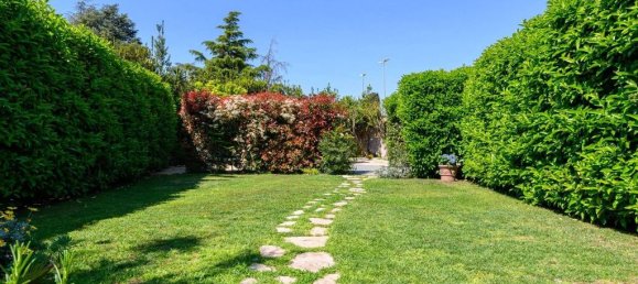 2 bedrooms House in Rome, Italy No. 334940 30