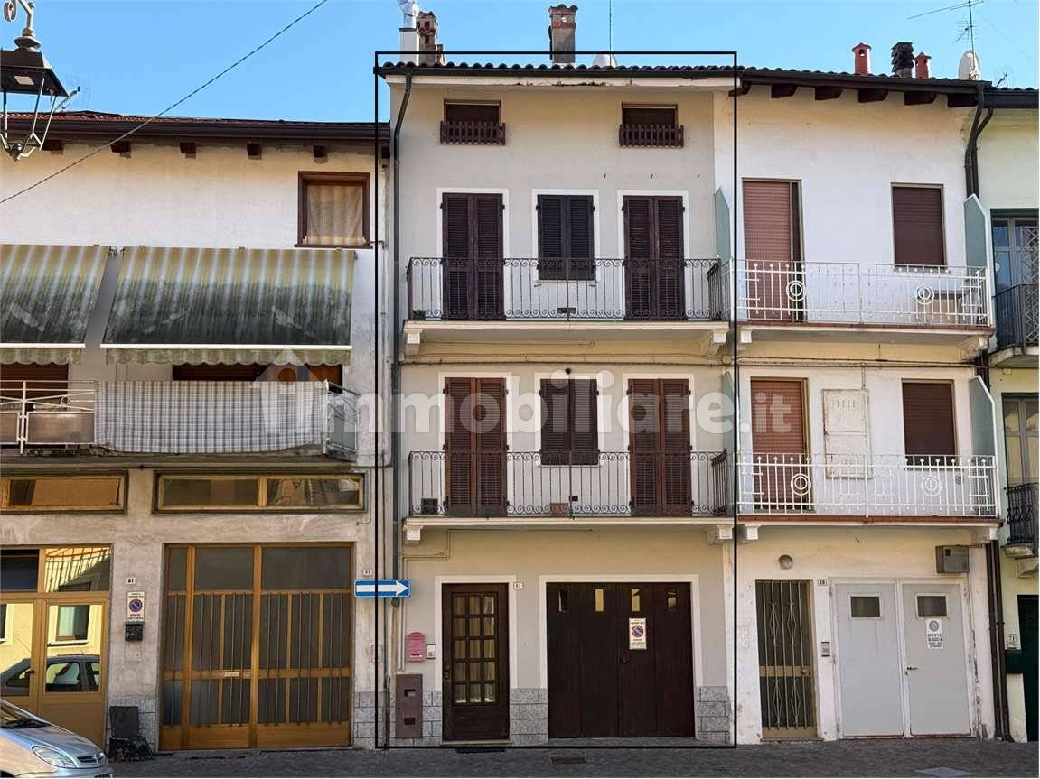 4 bedrooms House in Romagnano Sesia, Italy No. 288170