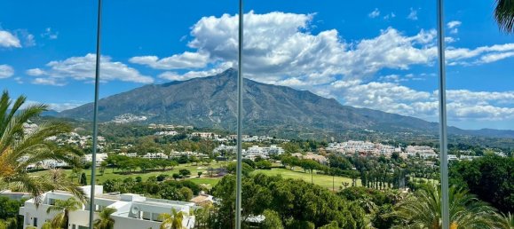 Ático de 3 dormitorios en Marbella, Spain No. 147040 3