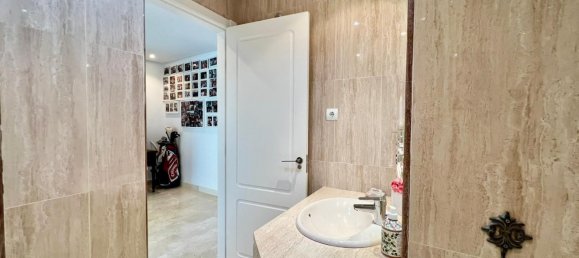 Ático de 3 dormitorios en Marbella, Spain No. 147040 22