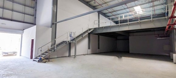 594.6m² Warehouse in Al Barsha, UAE No. 54796 3