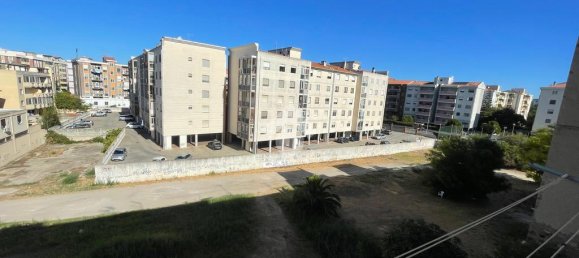 Квартира с 3 спальнями в Кальяри, Италия № 361619 12