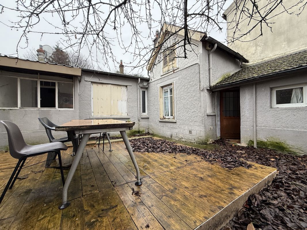 1 غرف نوم منزل في Bobigny, France رقم 147899