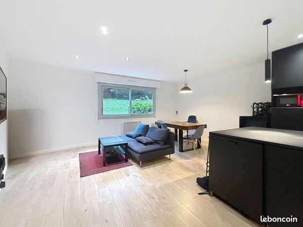 1 bedroom Apartment in Caluire-et-Cuire, France No. 287714