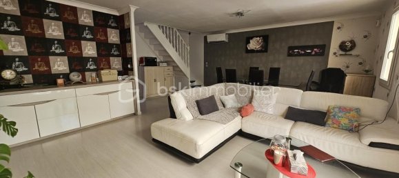 3 Schlafzimmer Haus in Brie-Comte-Robert, France, Nr. 329526 2