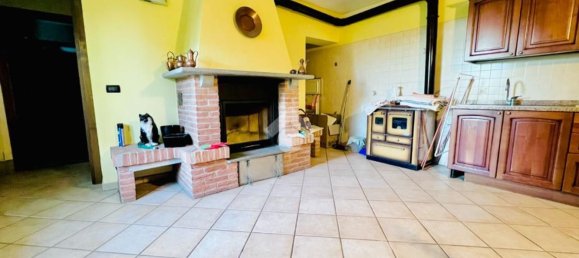 9 rooms House in Cinaglio, Italy No. 104911 5