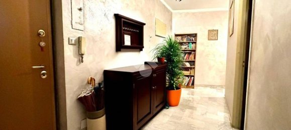 2 Schlafzimmer Wohnung in Turin, Italy, Nr. 308823 12