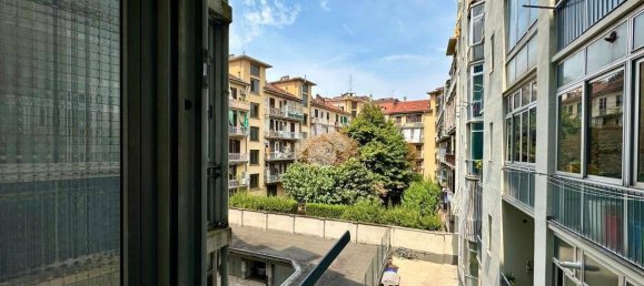 2 Schlafzimmer Wohnung in Turin, Italy, Nr. 308823 8