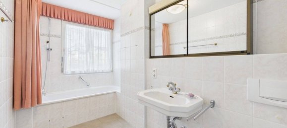 Квартира с 3 спальнями в Висбаден, Германия № 137164 10