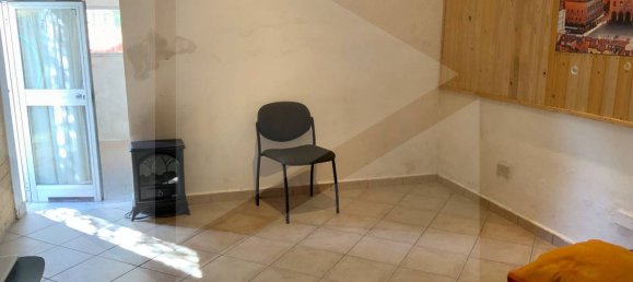 2 rooms Apartment in Bologna, Italy No. 26274 4