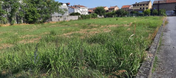  Land in Casalmoro, Italy No. 364577 4