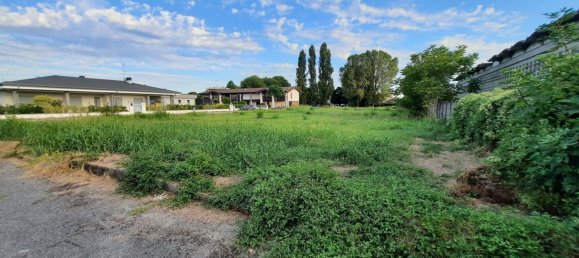  Land in Casalmoro, Italy No. 364577 6
