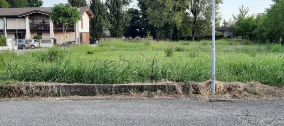  Land in Casalmoro, Italy No. 364577 2