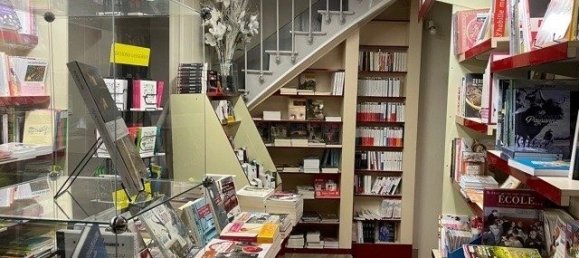 120m² Commercial property in Buzancais, France No. 65023 4