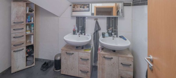 11 rooms Building in Tuttlingen, Germany No. 86137 7