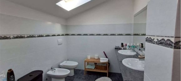 3 bedrooms Villa in Busto Garolfo, Italy No. 273626 6