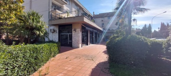200m² Commercial property in Caltanissetta, Italy No. 255811 15