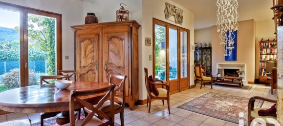 5 bedrooms Villa in Vulbens, France No. 201807 2