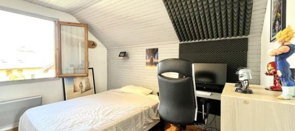 3 bedrooms Villa in Sillingy, France No. 285567 9