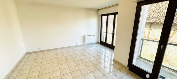 Квартира с 3 комнатами в Ирсенгэ, Франция № 40112 10