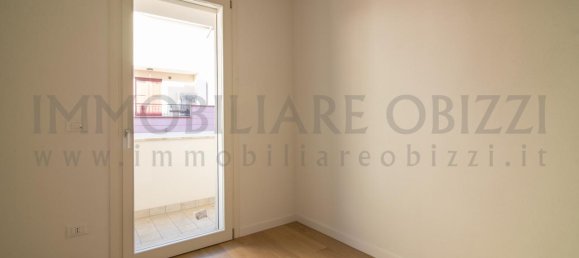 3 rooms Apartment in Padua, Italy No. 7077 20