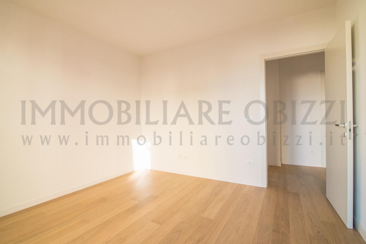 3 rooms Apartment in Padua, Italy No. 7077