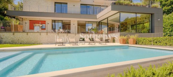 3 bedrooms Villa in Gavirate, Italy No. 304118 21