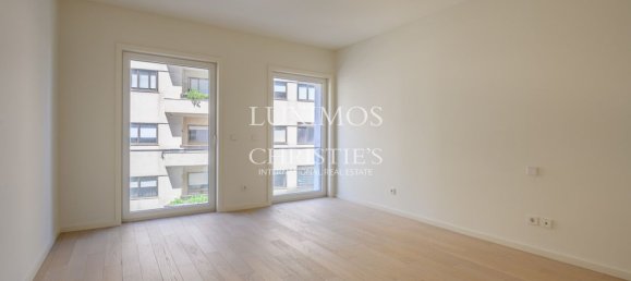 3 bedrooms Apartment in Porto, Portugal No. 94331 18
