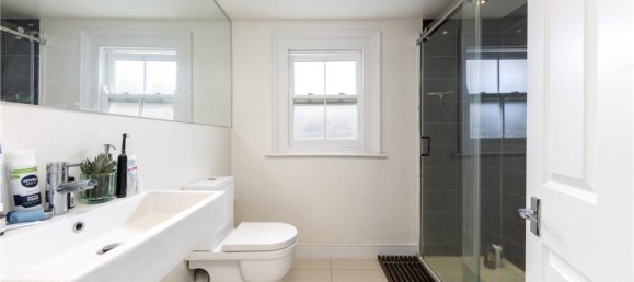 5 bedrooms House in London, United Kingdom No. 3741 12