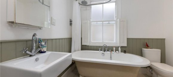 5 bedrooms House in London, United Kingdom No. 3741 9