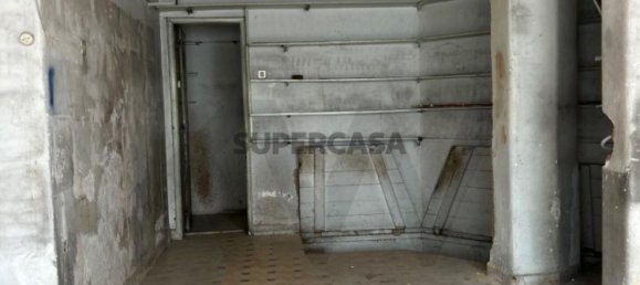 66m² Commercial property in Lisbon, Portugal No. 162688 18