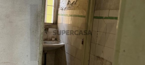 66m² Commercial property in Lisbon, Portugal No. 162688 20