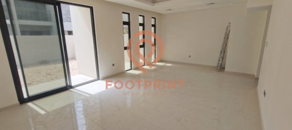 Таунхаус с 3 спальнями в Дубай, ОАЭ № 24493 2