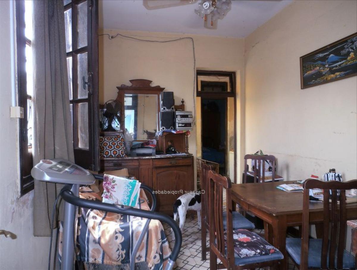 Casa de 2 dormitorios en Montevideo, Uruguay No. 9347