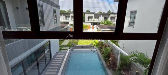 4 bedrooms House in Pattaya, Thailand No. 70085 17