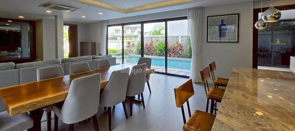 4 bedrooms House in Pattaya, Thailand No. 70085 8