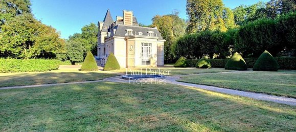 14 bedrooms Castles in Le Mans, France No. 346608 15
