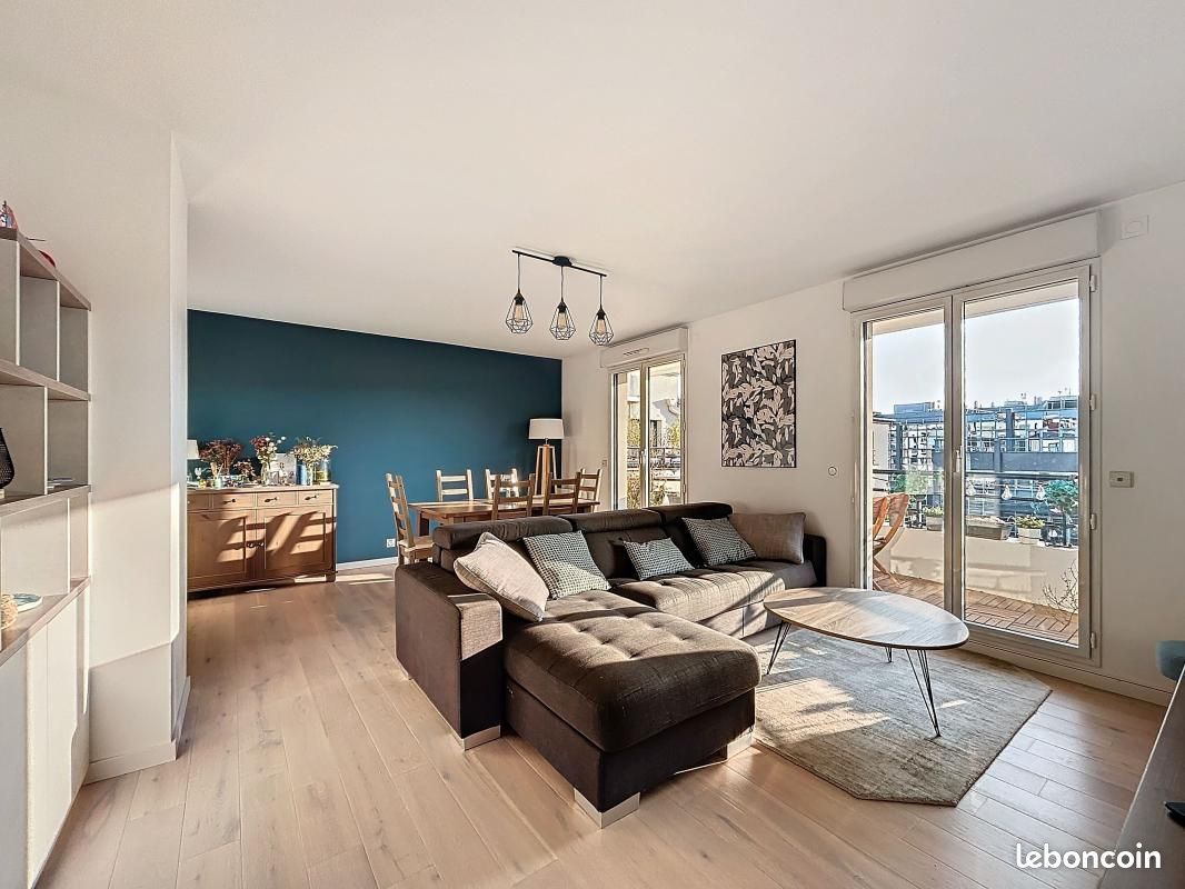 3 Schlafzimmer Wohnung in Suresnes, France, Nr. 144502