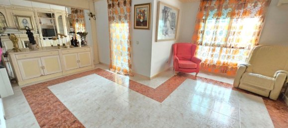 3 bedrooms Apartment in Parla, Spain No. 172924 2
