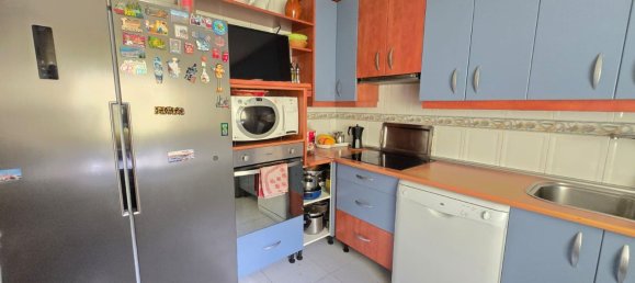 3 bedrooms Apartment in Parla, Spain No. 172924 10