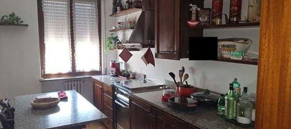 5 rooms House in Voghera, Italy No. 124880 2
