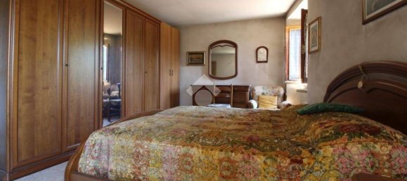 2 bedrooms Apartment in Rocca Sinibalda, Italy No. 258301 9