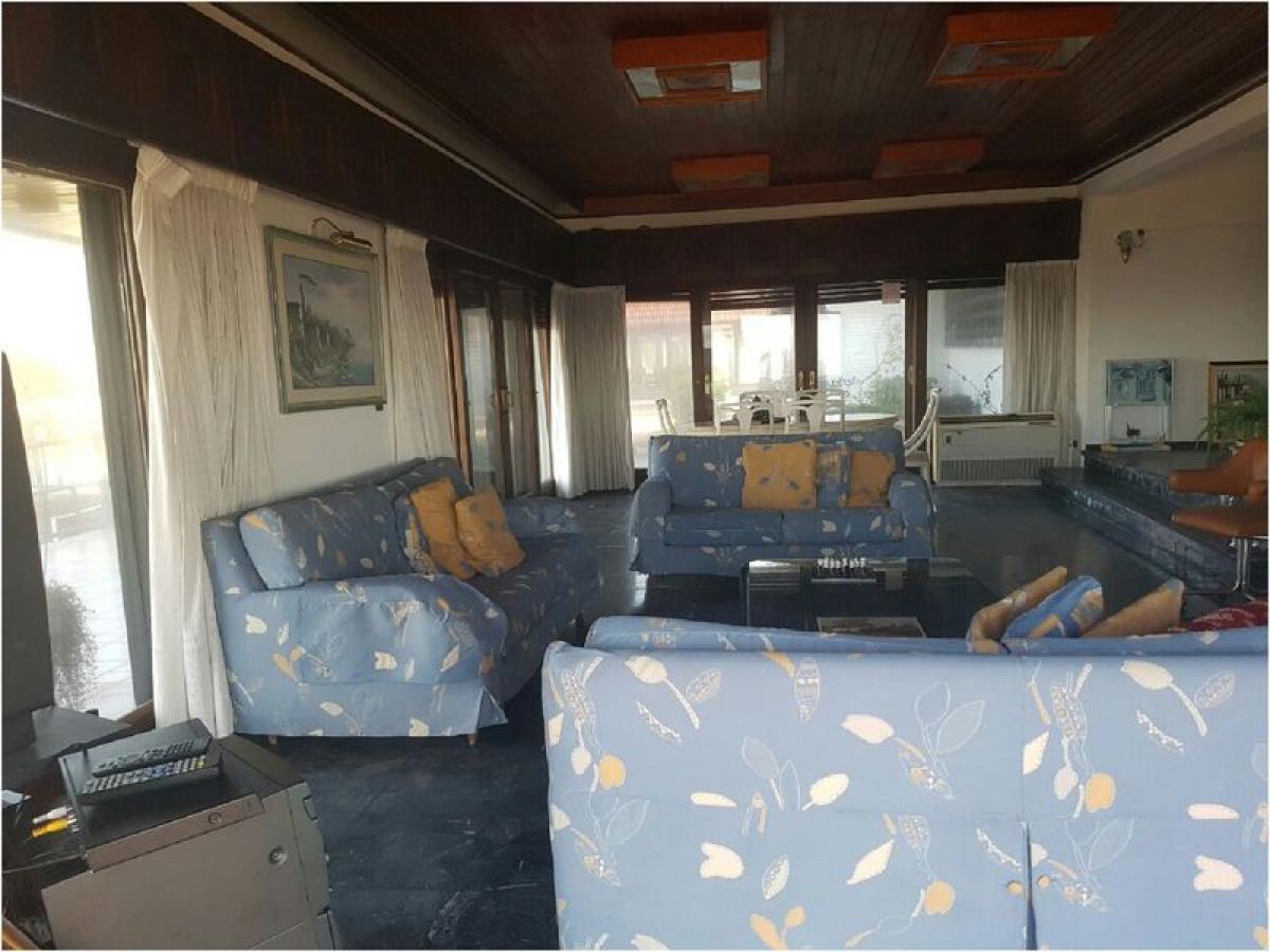 8 bedrooms House in Maldonado, Uruguay No. 6213