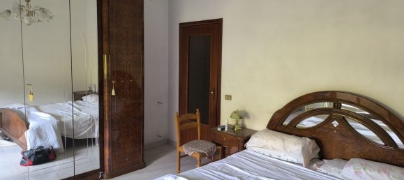 5 bedrooms Apartment in Messina, Italy No. 322538 3