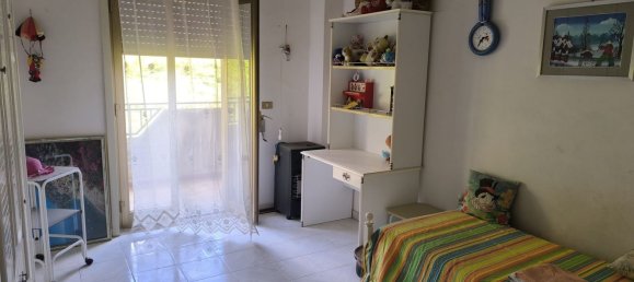 5 bedrooms Apartment in Messina, Italy No. 322538 8